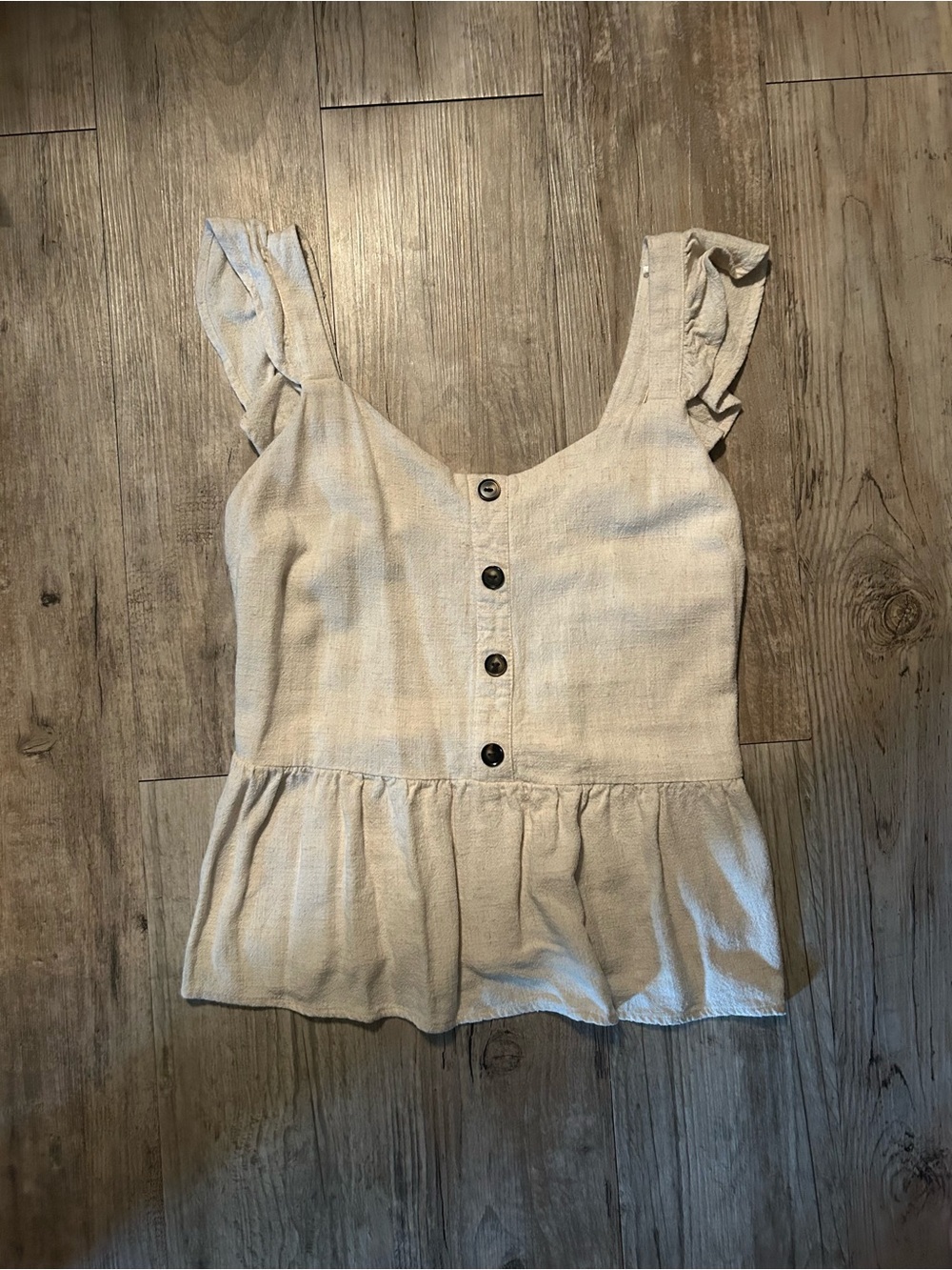 Women's Cream Sleeveless Button-Front Peplum Top